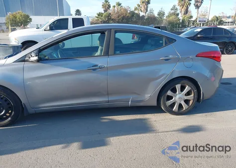 2013 Hyundai Elantra Limited z USA, uszkodzony, nr VIN KMHDH4AEXDU523385